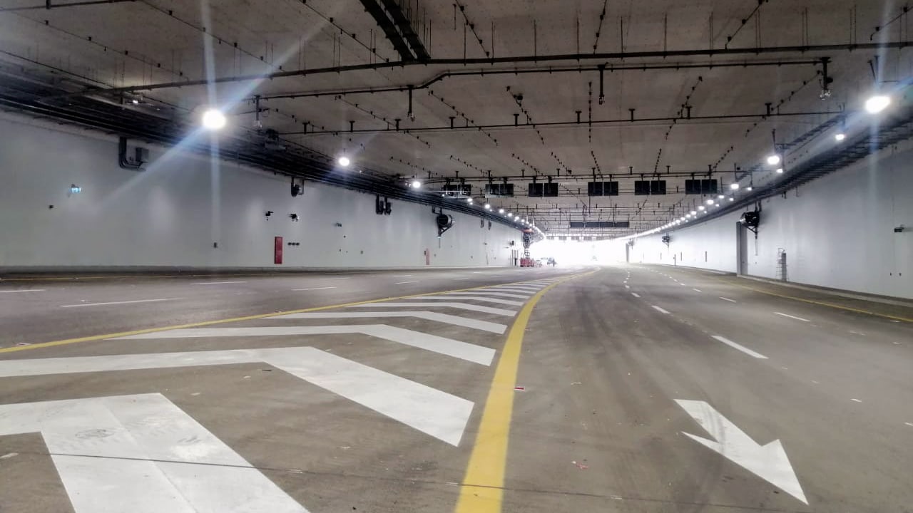 Al-Mina Zayed tunnel in Abu Dhabi